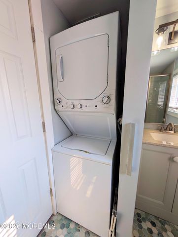 109 W Tarpon Way, Lavallette, NJ 08735