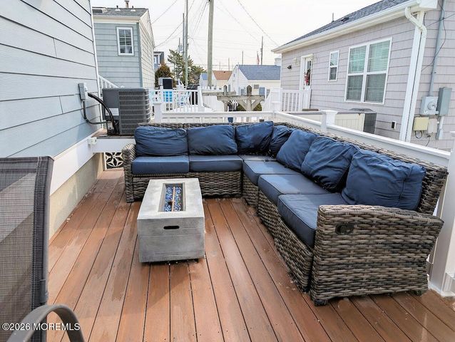 109 W Tarpon Way, Lavallette, NJ 08735