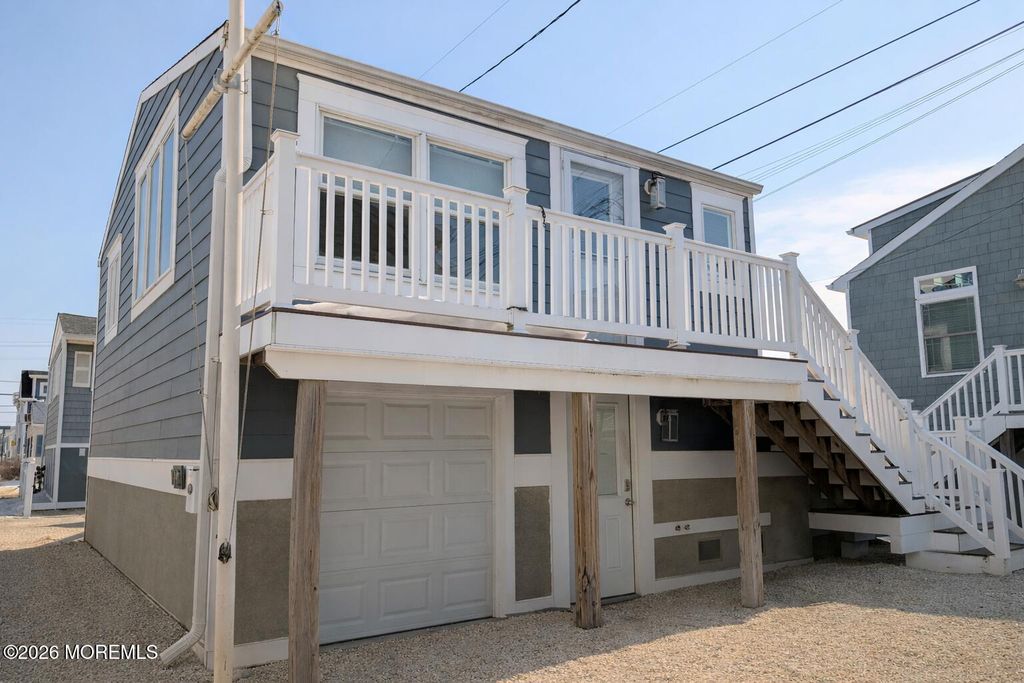 109 W Tarpon Way, Lavallette, NJ 08735