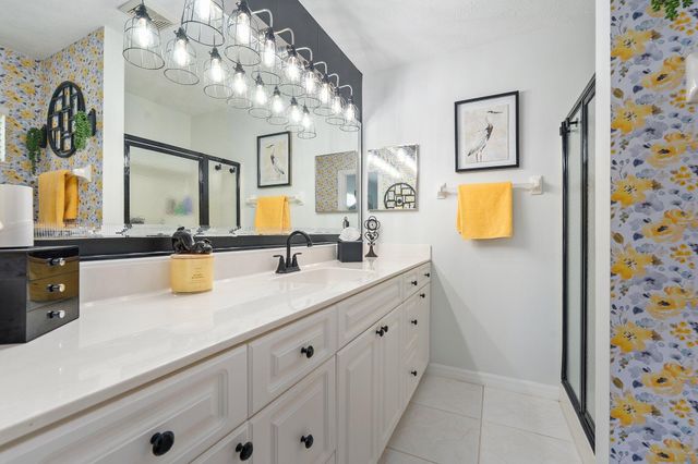 2186 SE Wild Meadow Circle, Port St Lucie, FL 34952