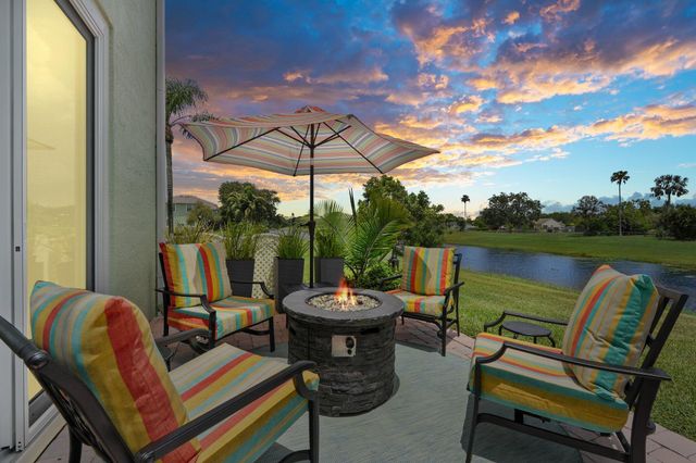 2186 SE Wild Meadow Circle, Port St Lucie, FL 34952