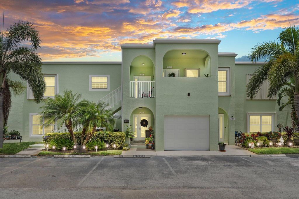 2186 SE Wild Meadow Circle, Port St Lucie, FL 34952