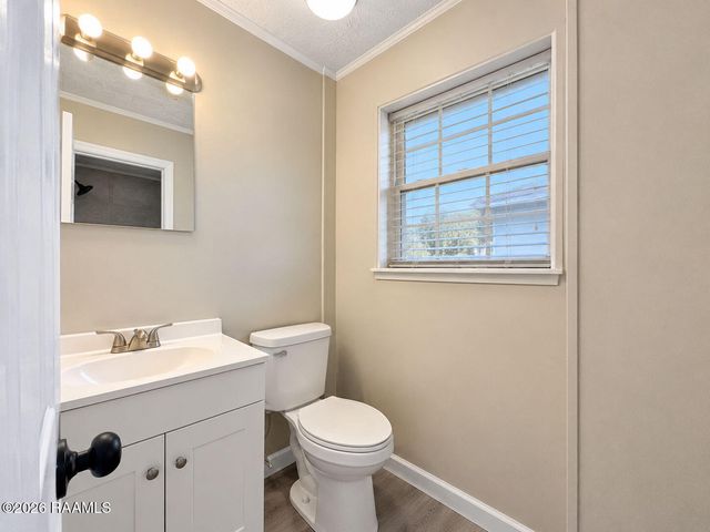600 E Santa Clara Street, New Iberia, LA 70563