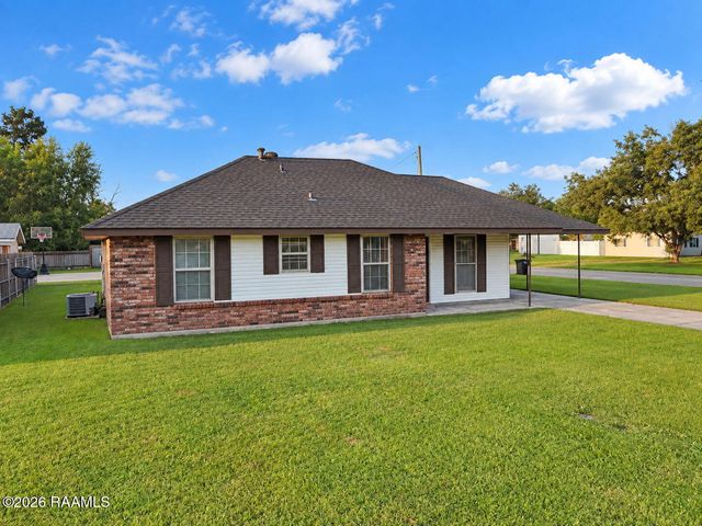600 E Santa Clara Street, New Iberia, LA 70563