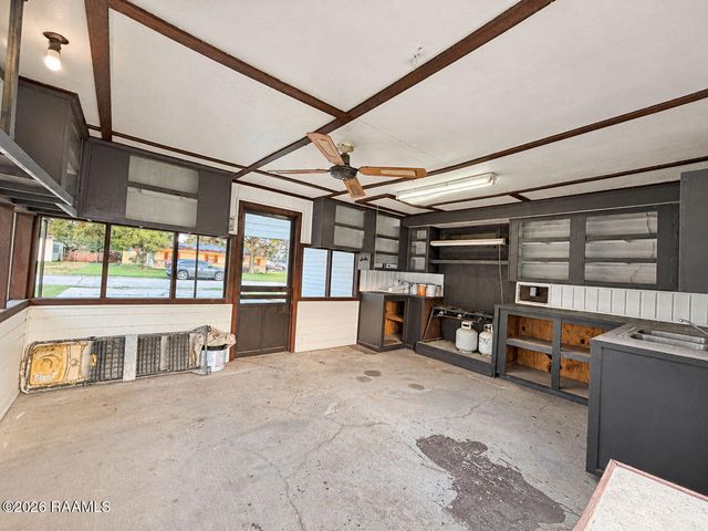 600 E Santa Clara Street, New Iberia, LA 70563