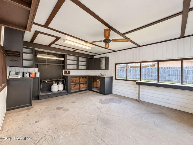 600 E Santa Clara Street, New Iberia, LA 70563
