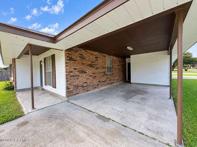 600 E Santa Clara Street, New Iberia, LA 70563
