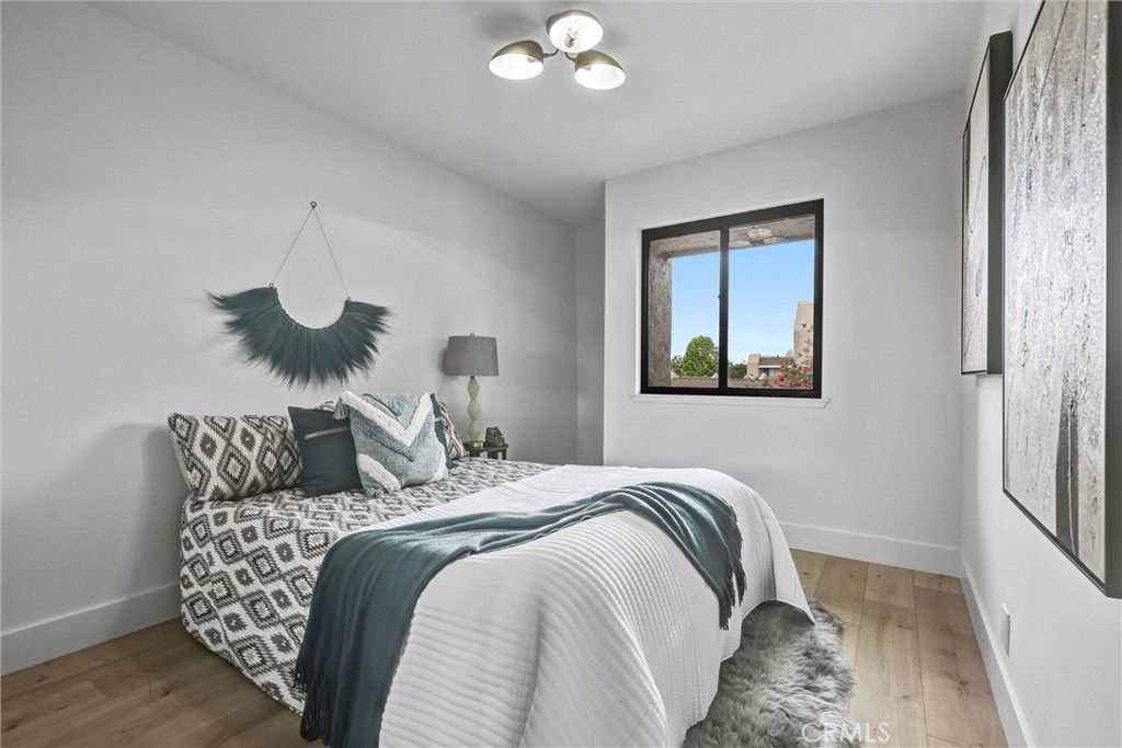 property-img