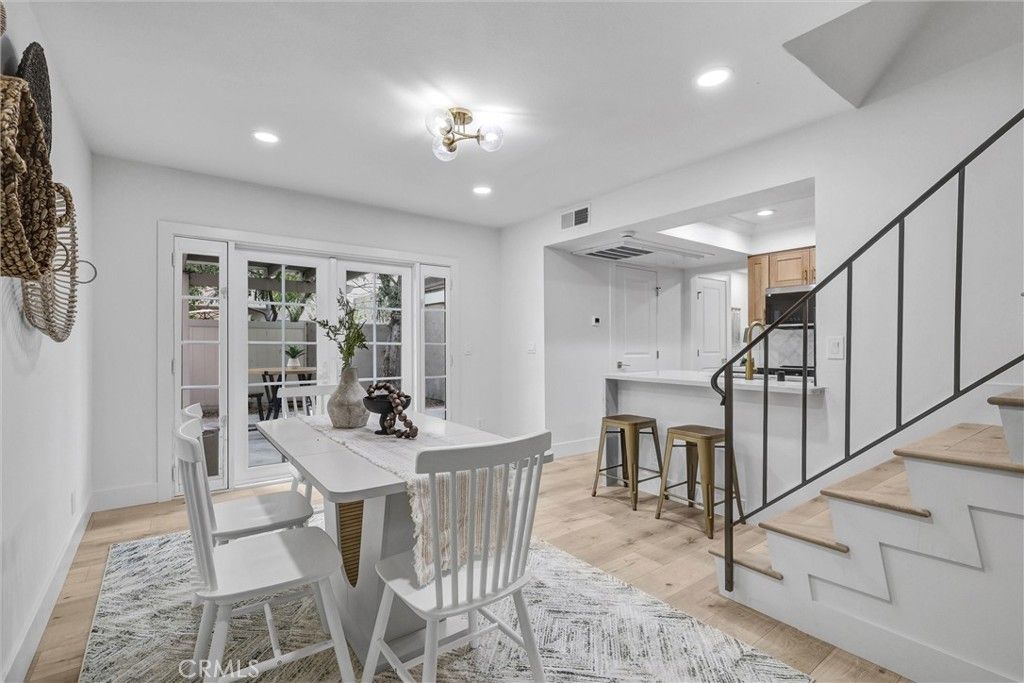 property-img