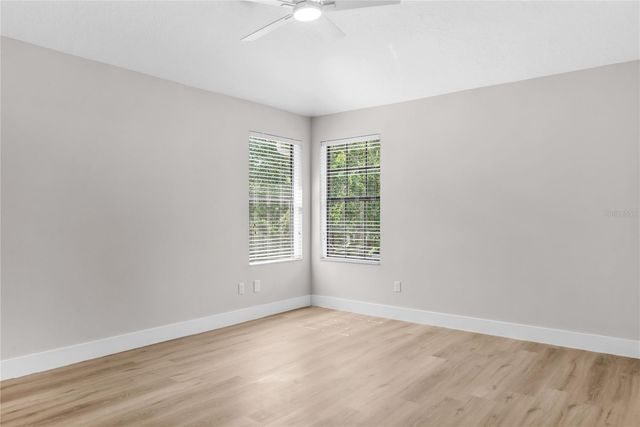 563 LAKE DAVENPORT CIRCLE, Davenport, FL 33837