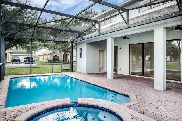 563 LAKE DAVENPORT CIRCLE, Davenport, FL 33837