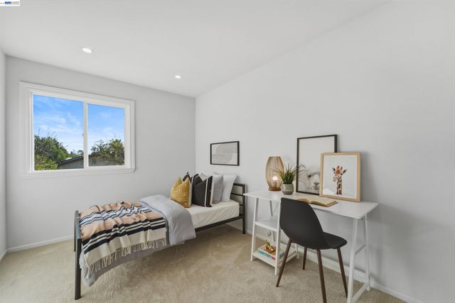 32471 Lake Ree St, Fremont, CA 94555