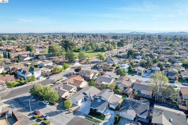 32471 Lake Ree St, Fremont, CA 94555