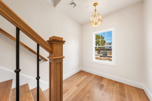 4 Crescent Rd 1, Needham, MA 02494