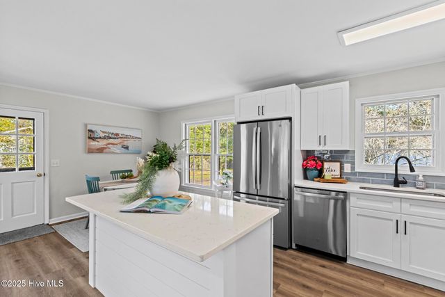 1462 Country Club Drive, Hampstead, NC 28443