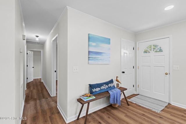 1462 Country Club Drive, Hampstead, NC 28443