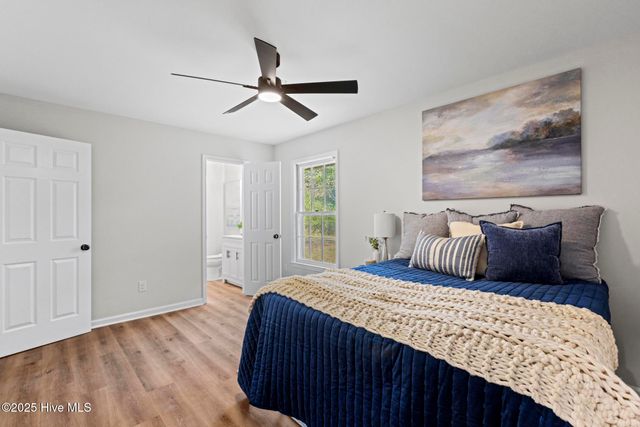 1462 Country Club Drive, Hampstead, NC 28443