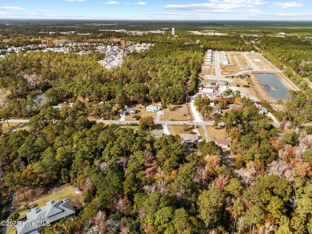 1462 Country Club Drive, Hampstead, NC 28443