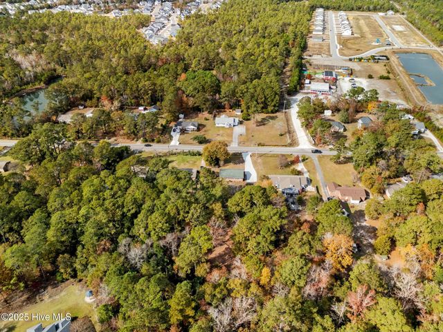 1462 Country Club Drive, Hampstead, NC 28443