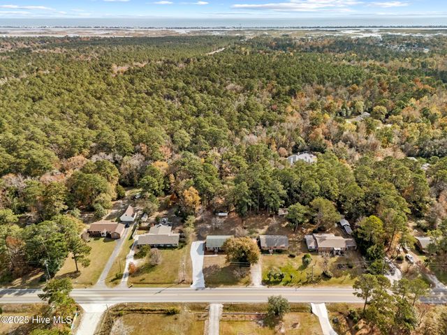 1462 Country Club Drive, Hampstead, NC 28443