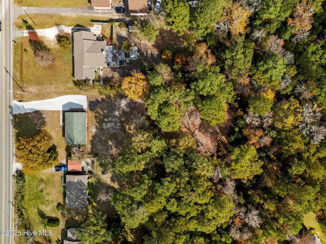 1462 Country Club Drive, Hampstead, NC 28443