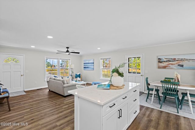 1462 Country Club Drive, Hampstead, NC 28443