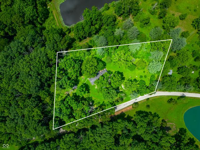 4654 Lower Schooner Road, Nashville, IN 47448