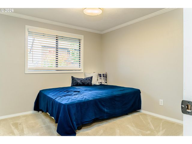 8832 Sw 50TH Ave, Portland, OR 97219