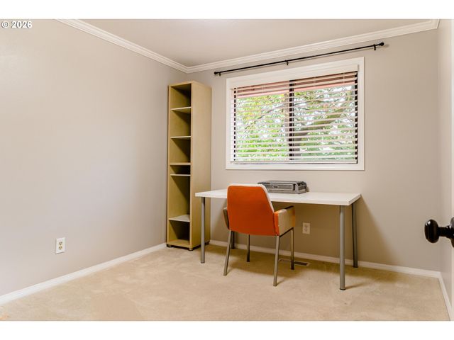 8832 Sw 50TH Ave, Portland, OR 97219