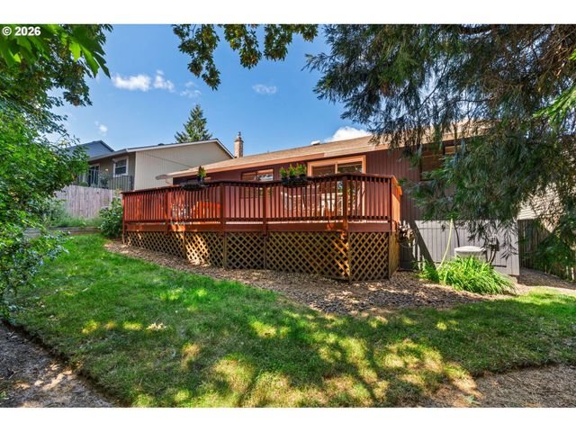 8832 Sw 50TH Ave, Portland, OR 97219