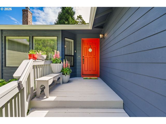 8832 Sw 50TH Ave, Portland, OR 97219