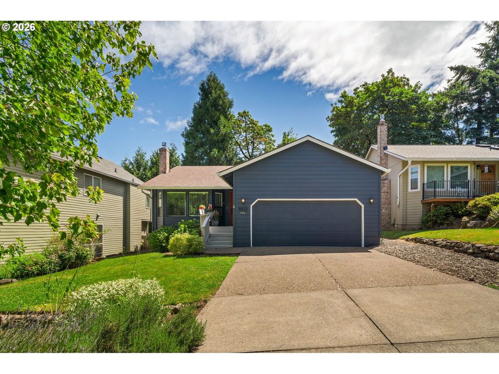 8832 Sw 50TH Ave, Portland, OR 97219