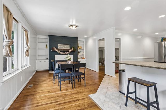 70 Sweetbriar DR, Newport News, VA 23606