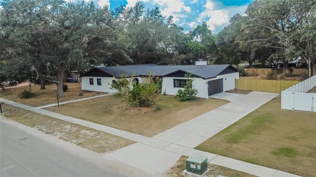 2512 BRUCKEN ROAD, Brandon, FL 33511