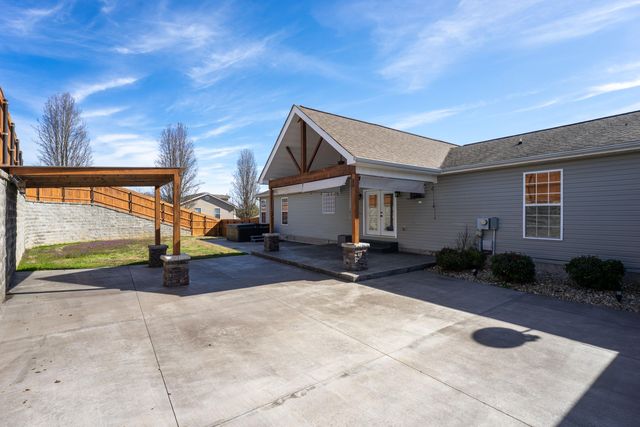 668 Arlis Avenue, Dayton, TN 37321