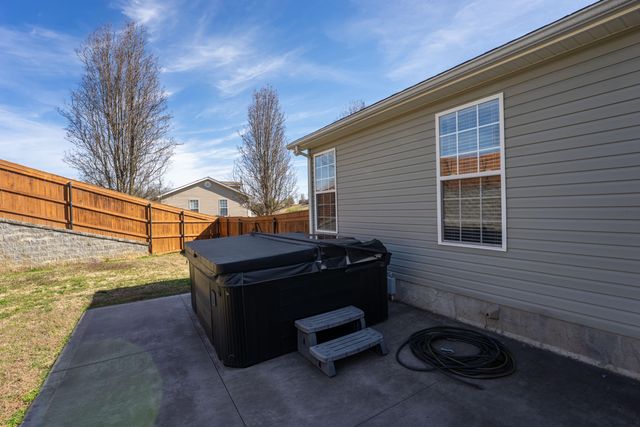 668 Arlis Avenue, Dayton, TN 37321