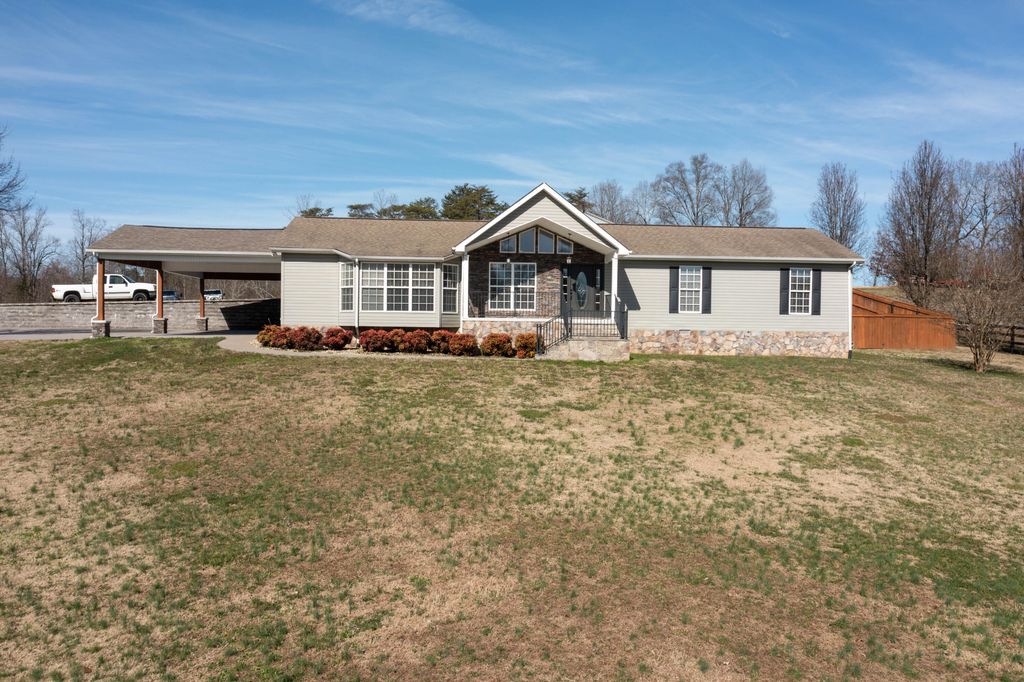 668 Arlis Avenue, Dayton, TN 37321