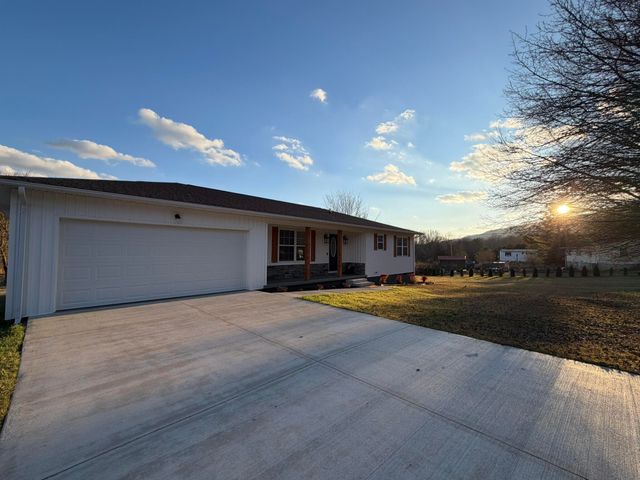 125 Norwood Road, Pikeville, TN 37367