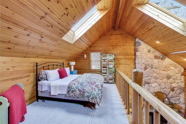 4054 Choctaw Trail, New Buffalo, MI 49117