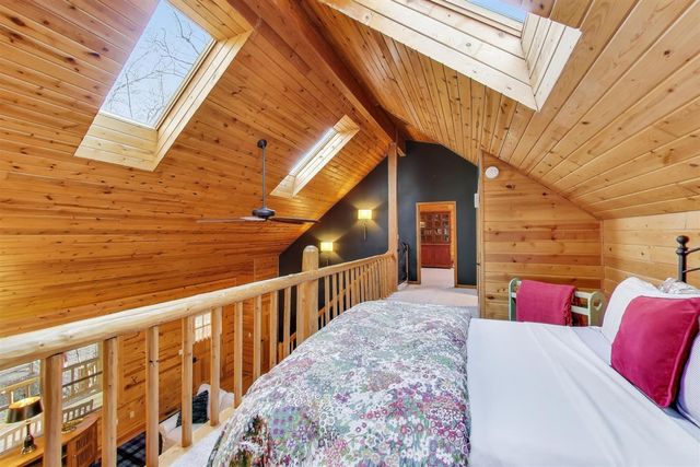 4054 Choctaw Trail, New Buffalo, MI 49117