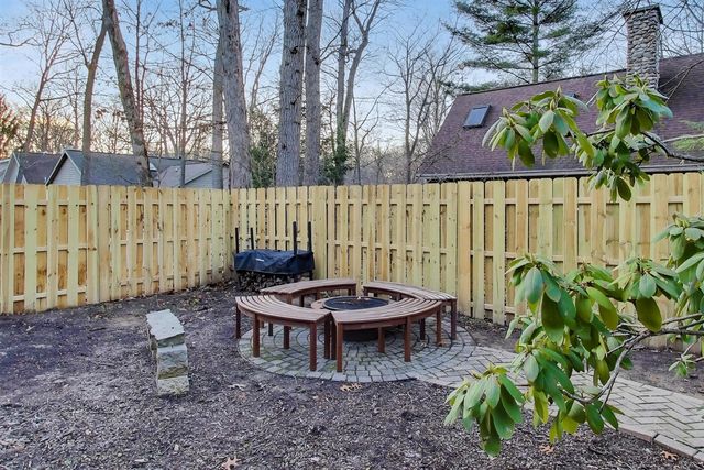 4054 Choctaw Trail, New Buffalo, MI 49117