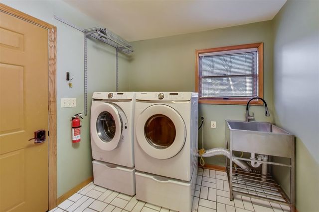 4054 Choctaw Trail, New Buffalo, MI 49117