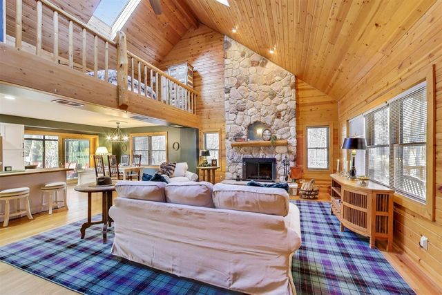 4054 Choctaw Trail, New Buffalo, MI 49117