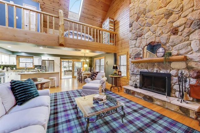 4054 Choctaw Trail, New Buffalo, MI 49117