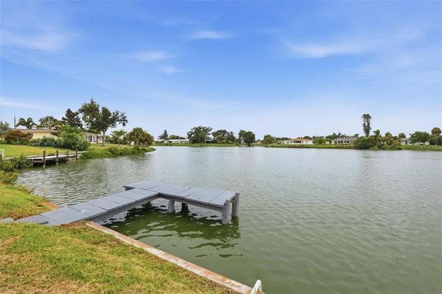 412 W SHADE DRIVE, Venice, FL 34293
