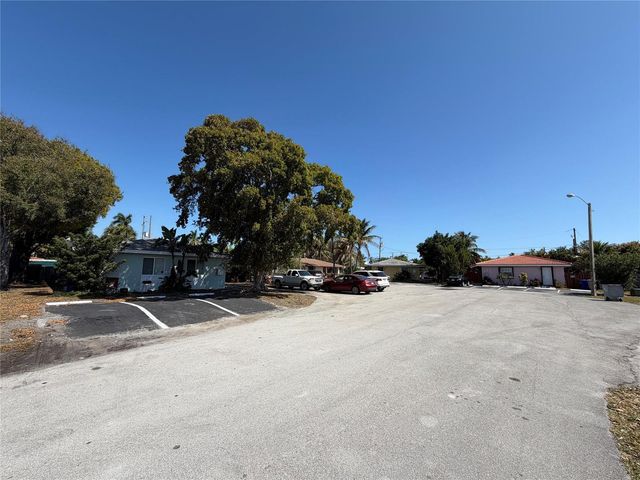 131 SW 14th Court, Pompano Beach, FL 33060