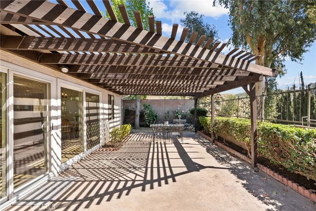 18826 Cabral, Canyon Country, CA 91351