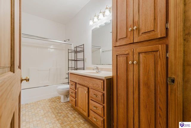 4691 St John Road, Elizabethtown, KY 42701