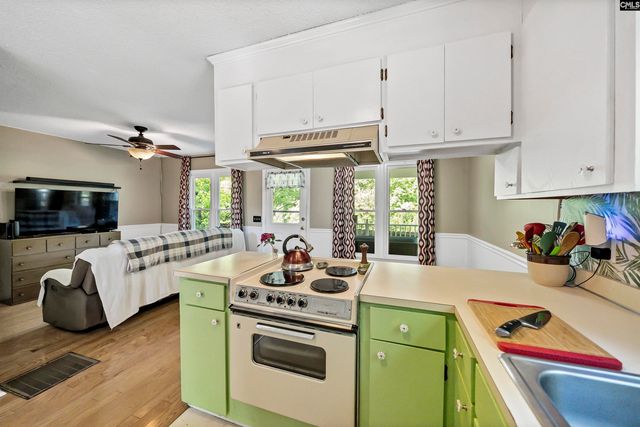106 Walnut Creek Court, Lexington, SC 29073