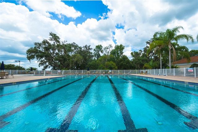 12306 WOODLANDS CIRCLE, Dade City, FL 33525